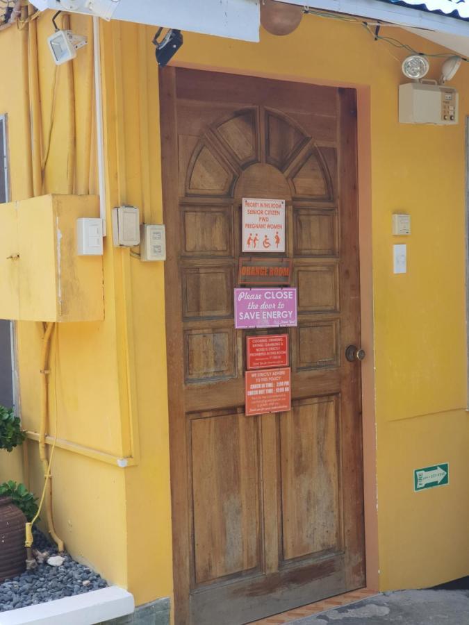 L & M Hearthstones Lodge Oslob Εξωτερικό φωτογραφία