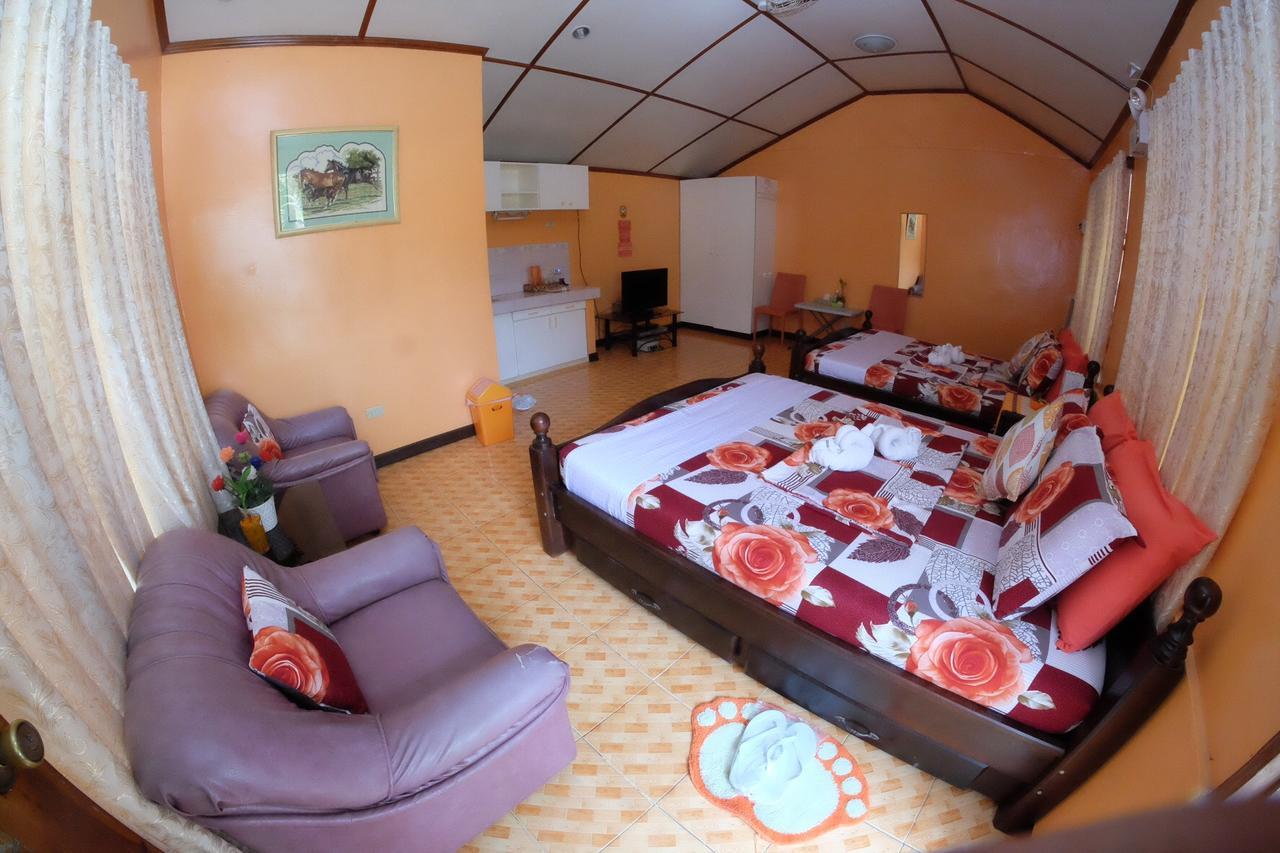 L & M Hearthstones Lodge Oslob Εξωτερικό φωτογραφία