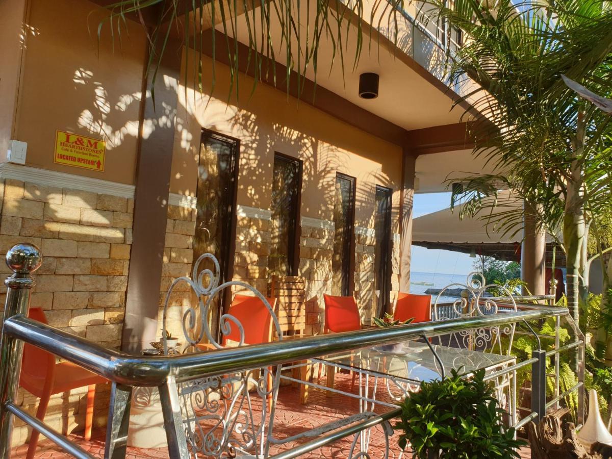 L & M Hearthstones Lodge Oslob Εξωτερικό φωτογραφία